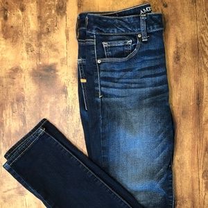 AMERICAN EAGLE skinny jeans